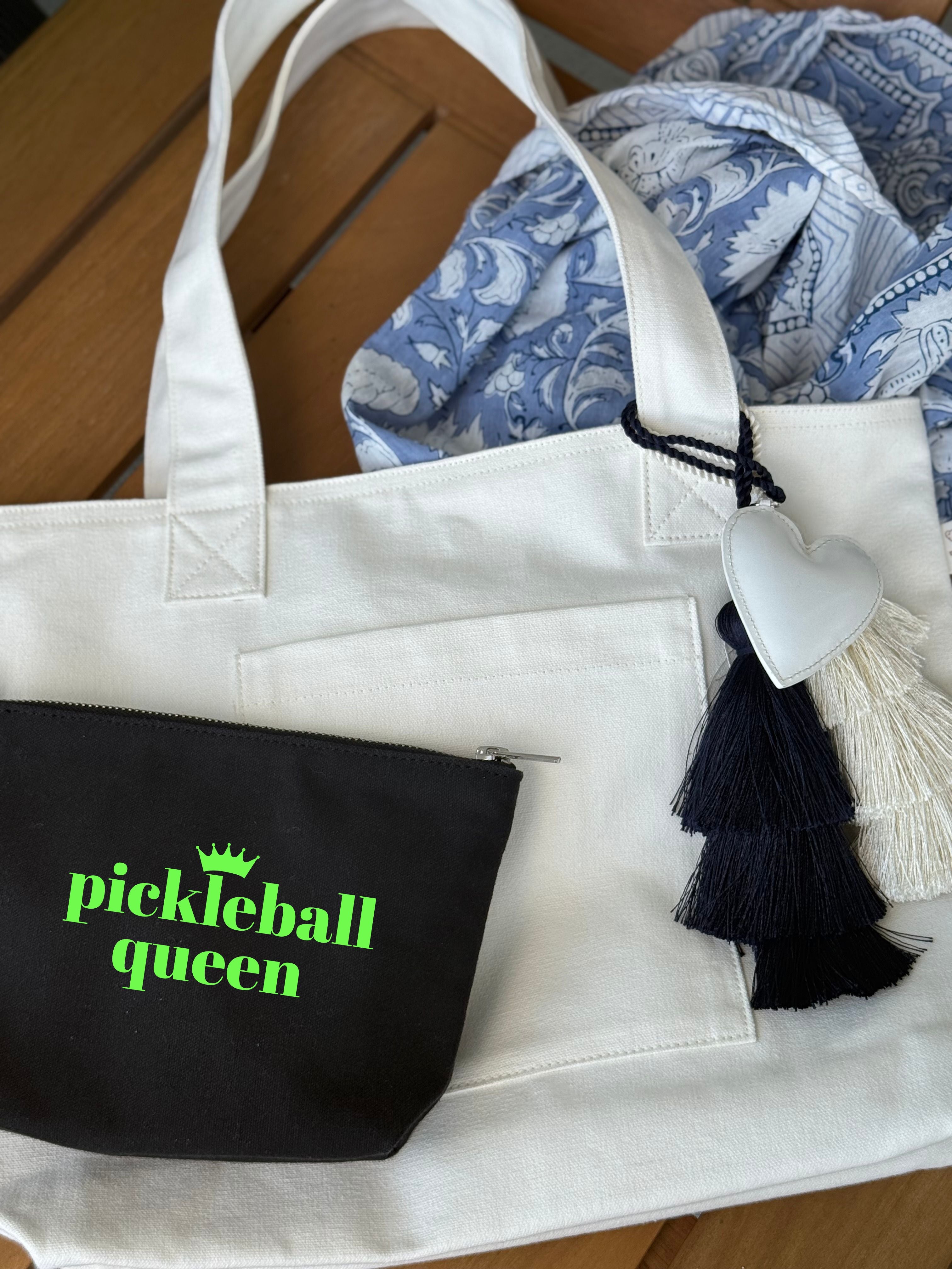 Pickleball QUEEN Makeup Bag Navy - NEW! - Quilted Koala