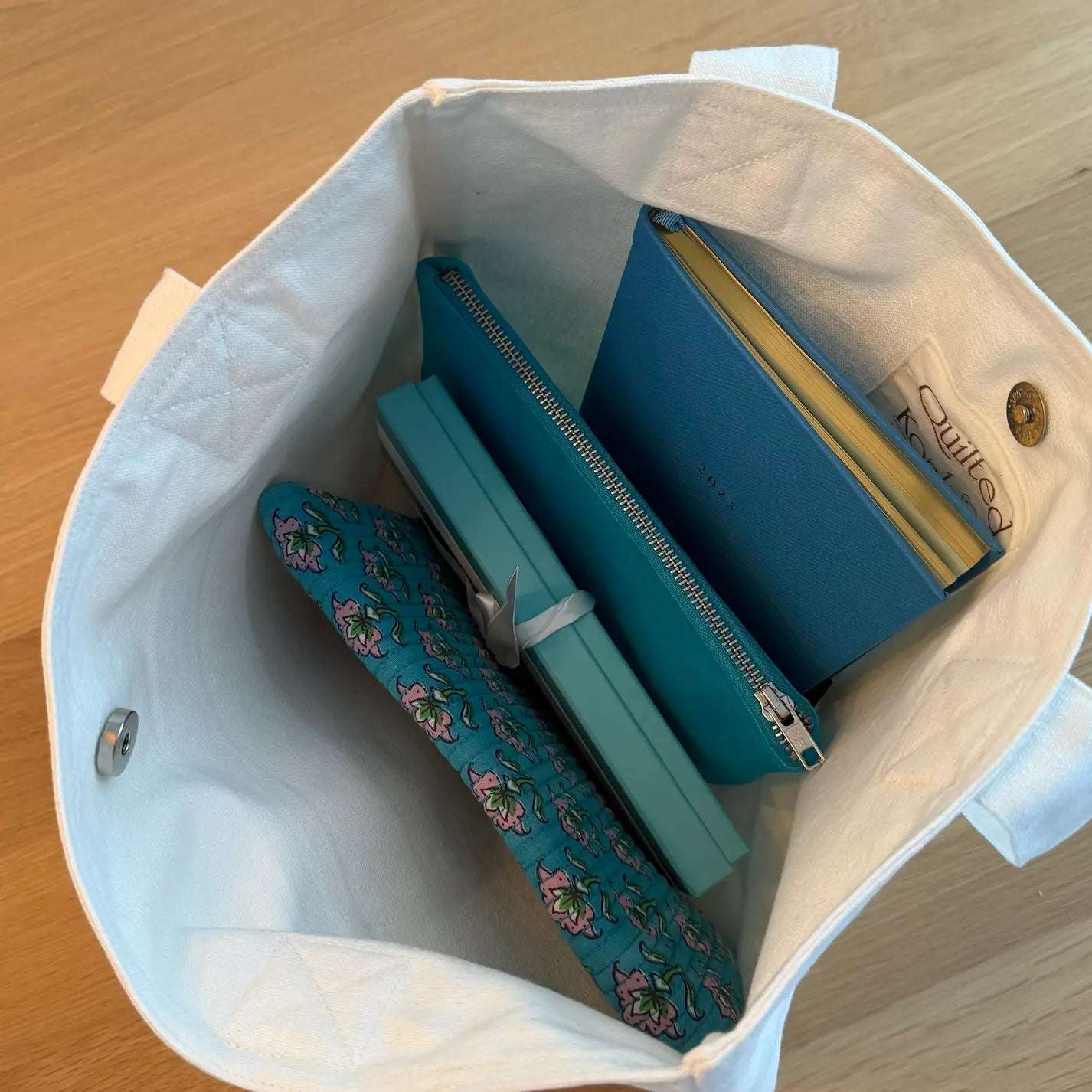 MOM (Heart) - Midi Everything Bag Natural and Pink NEW! - Quilted Koala