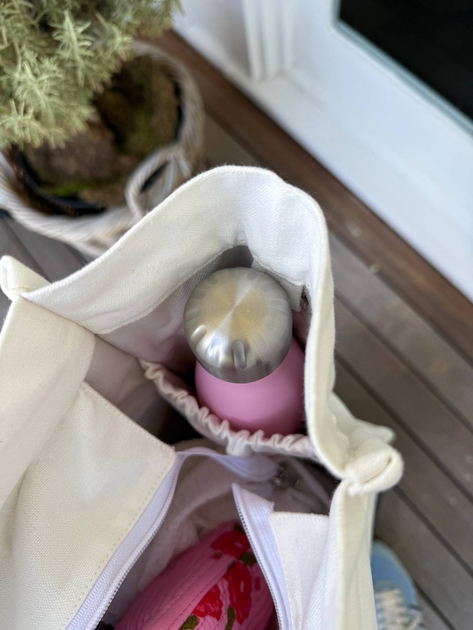 Golf Cart Anywhere Bag in Natural with Neon Pink GOLF - Quilted Koala