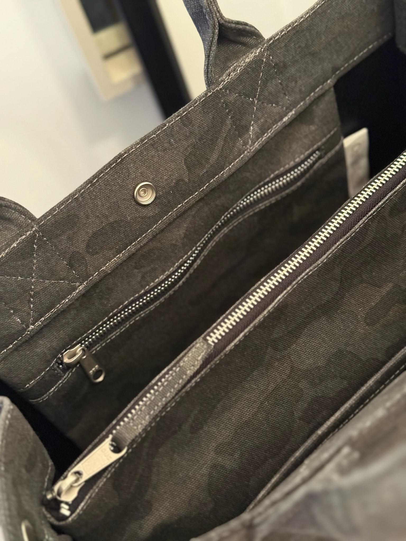 SPECIAL! Black Camo Midi East West Crossbody + FREE Black Camo Clutch - Quilted Koala