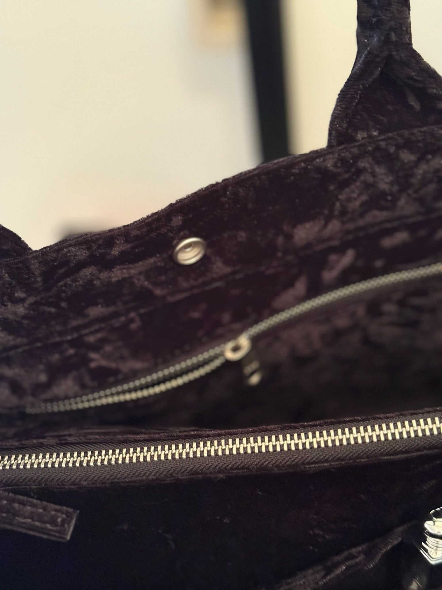 SPECIAL! Black Velvet Midi East West Crossbody + FREE Black Velvet Clutch (Copy) - Quilted Koala