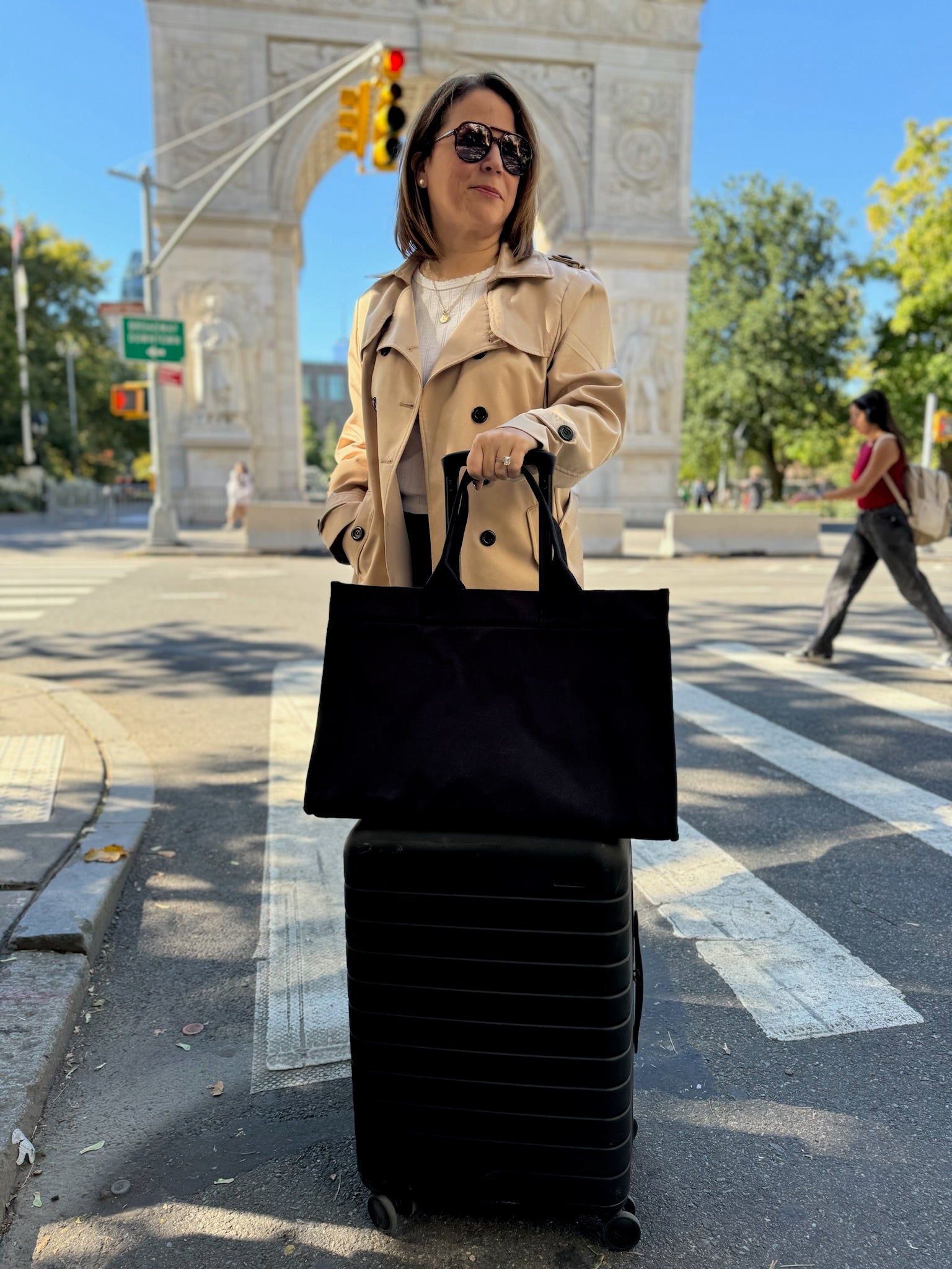 NEW! Anywhere Bag with Trolley Sleeve in Black - Quilted Koala