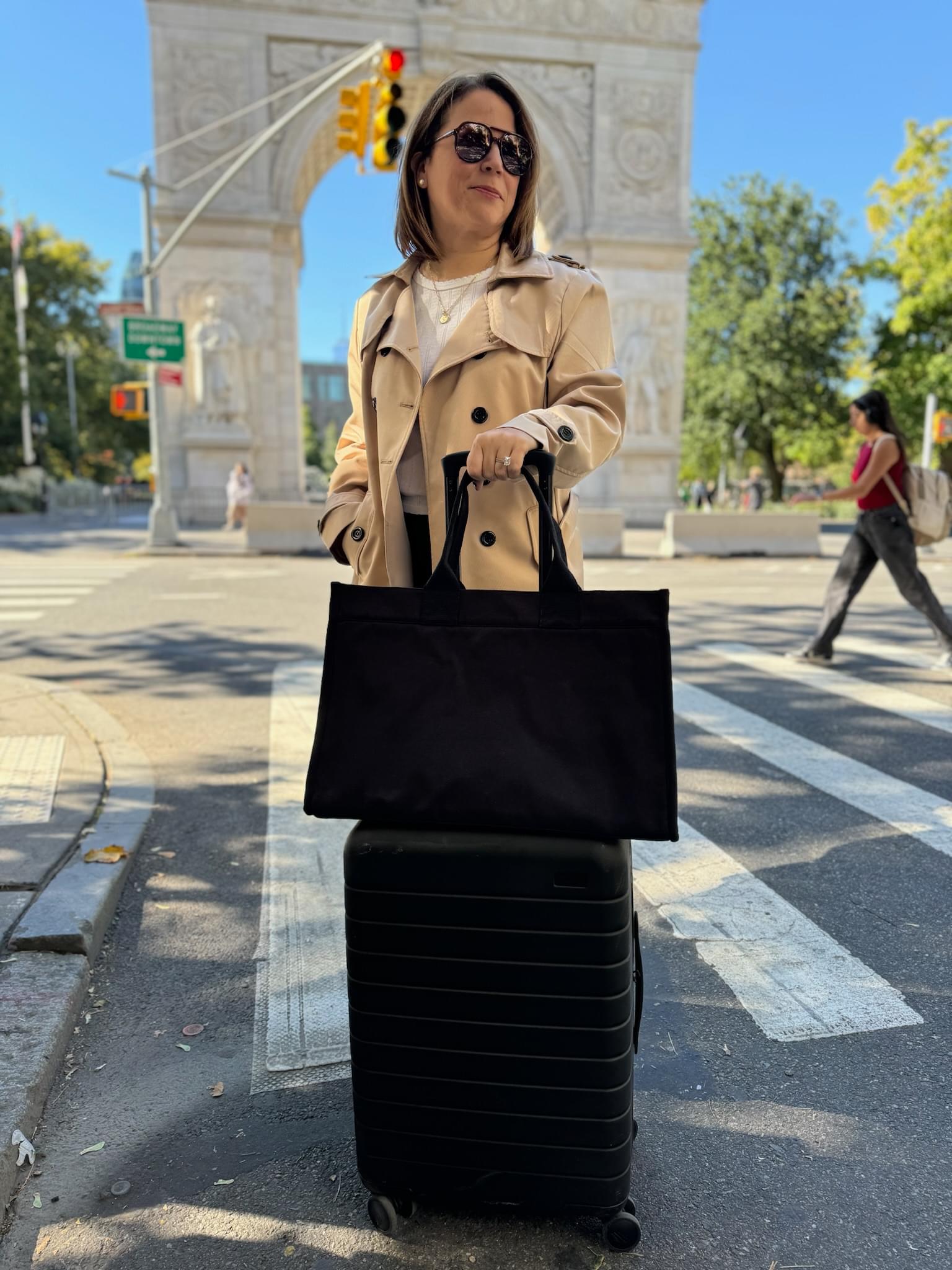 NEW! Anywhere Bag with Trolley Sleeve in Black - Quilted Koala