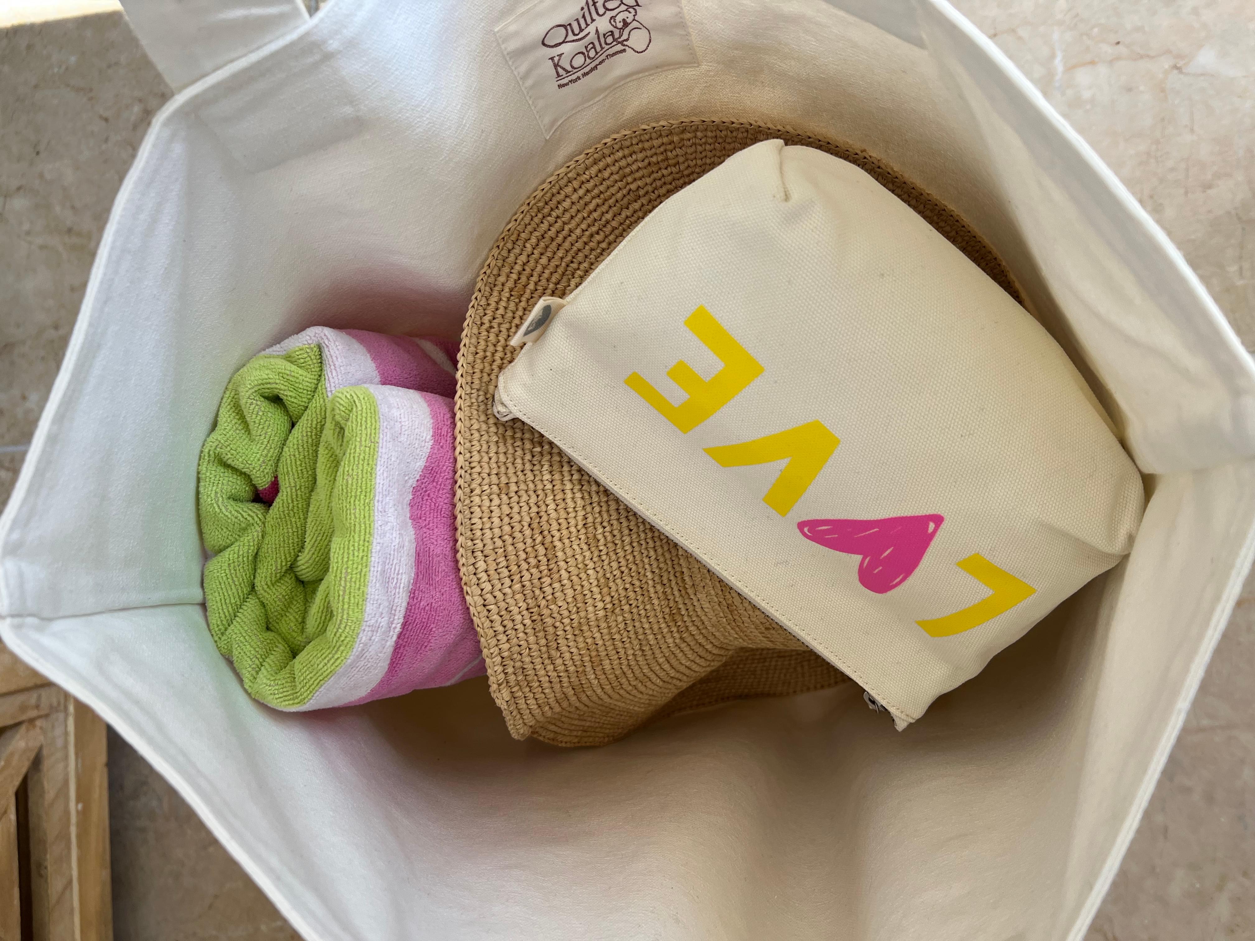 NEW! Everything Bag Natural with Neon Pink Certified Beach Lover - Quilted Koala