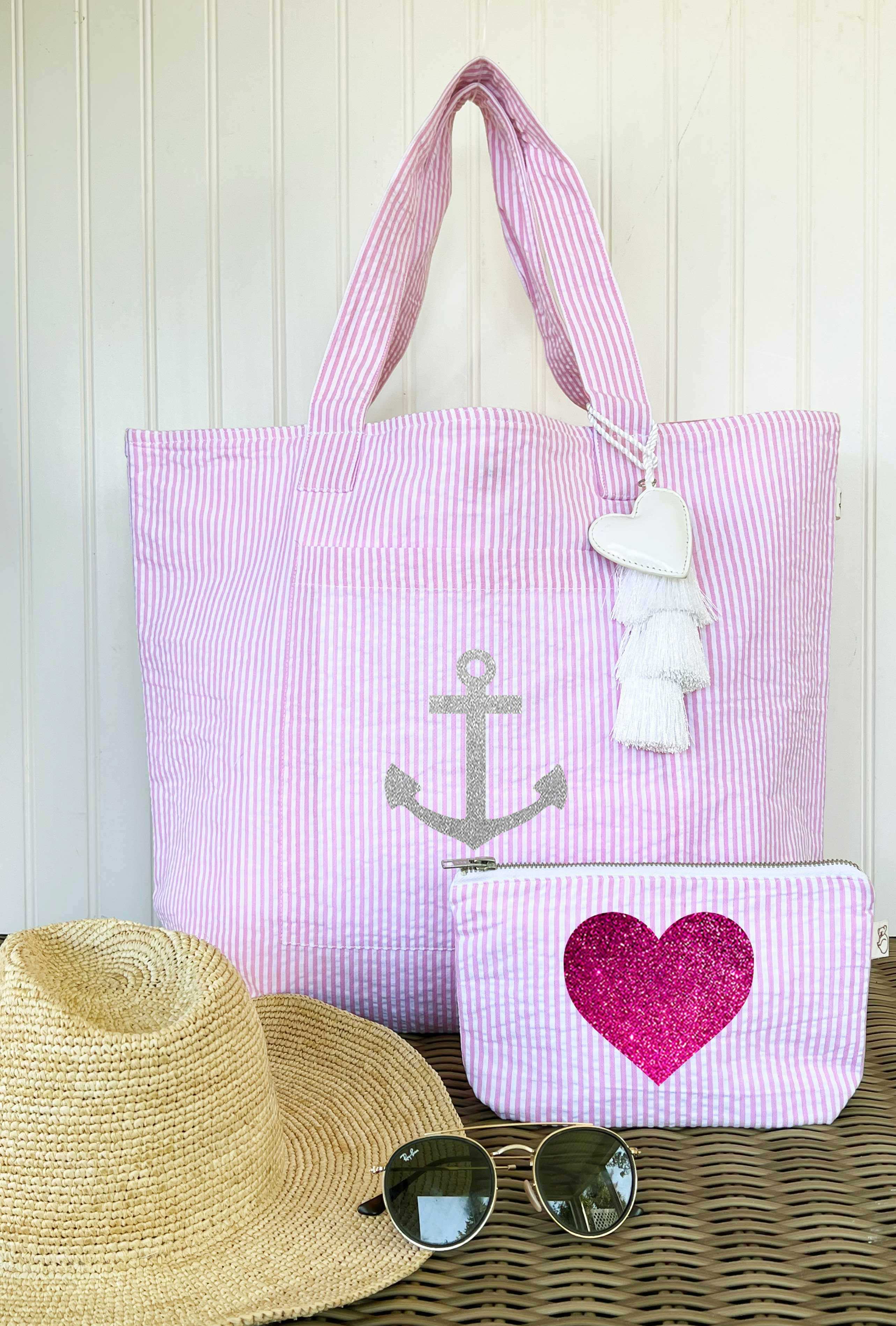 Everything Bag: Pink Seersucker ONLY $35.20 WITH CODE FUN - Quilted Koala