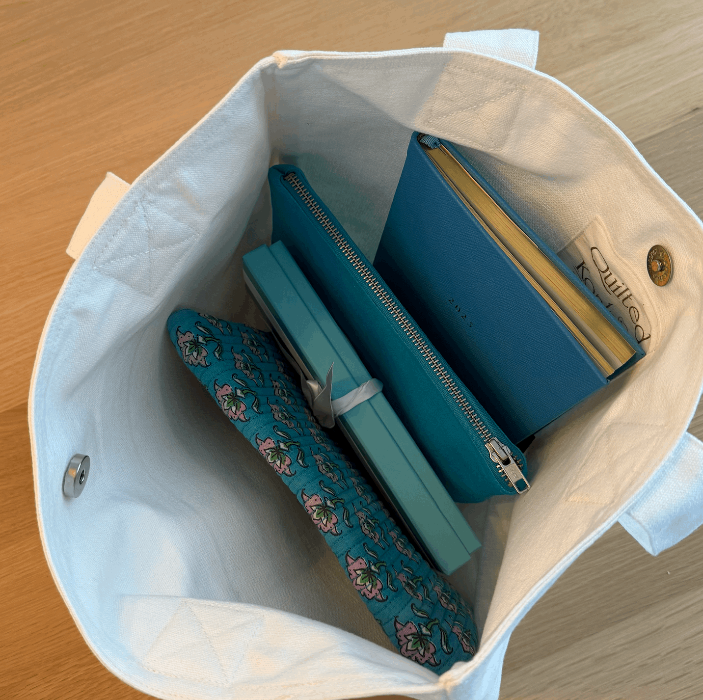 BEST GRANDMA EVER - Midi Everything Bag Natural and Capri Blue NEW! - Quilted Koala