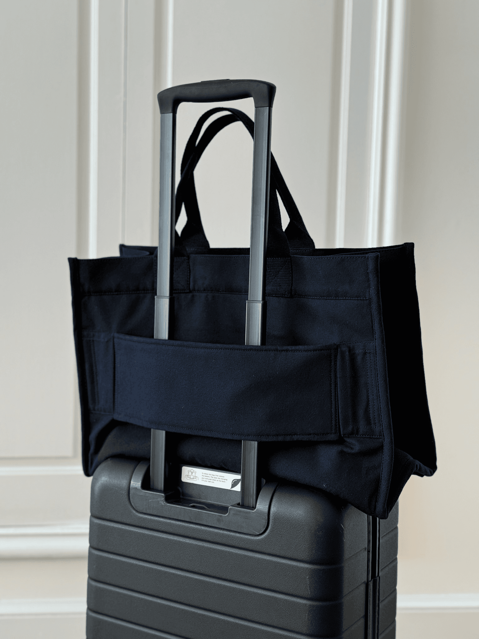 NEW! Anywhere Bag with Trolley Sleeve in Navy - Quilted Koala