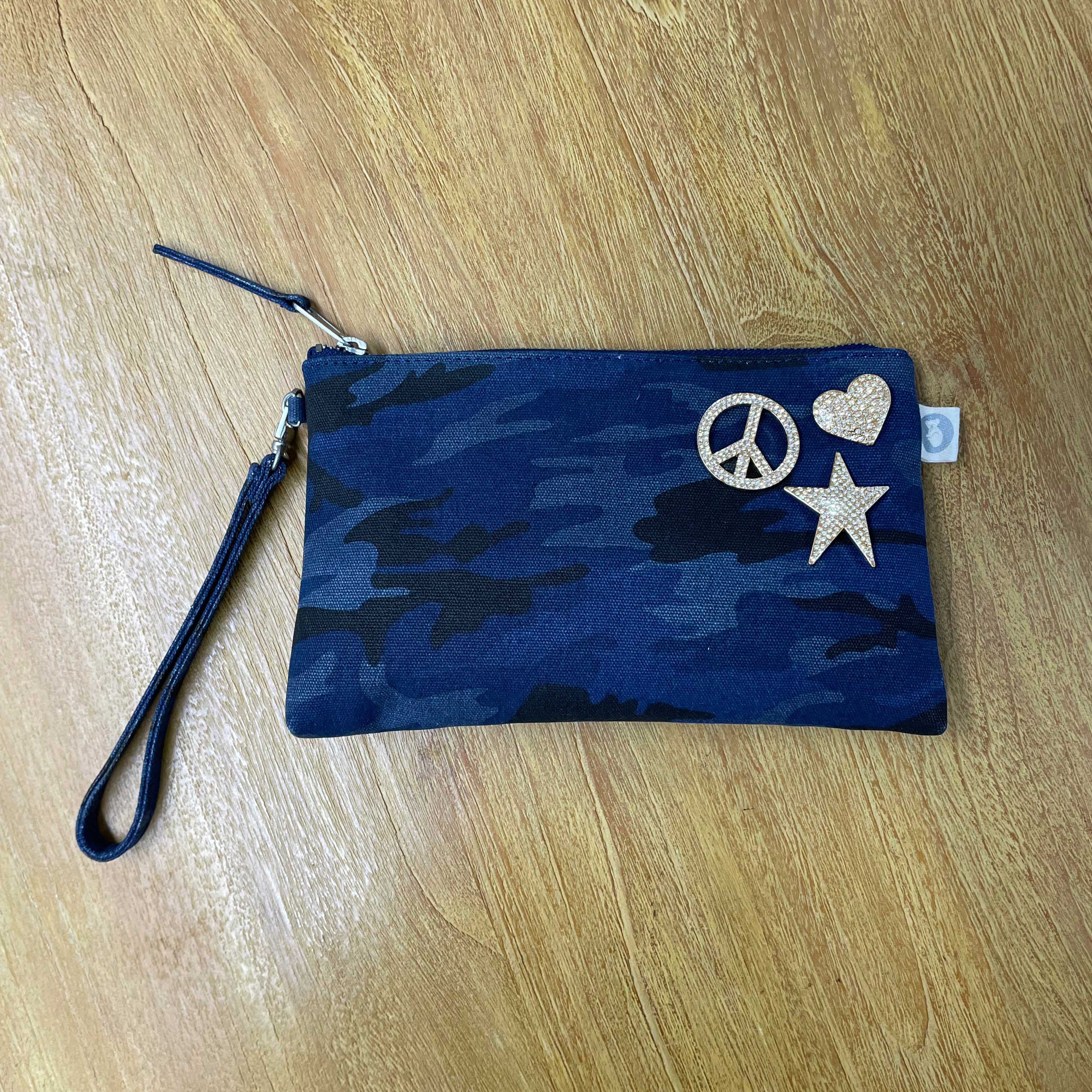 Mini Luxe Clutch Bundle: Blue Camo with FREE Gold Koala Jewelry - Quilted Koala