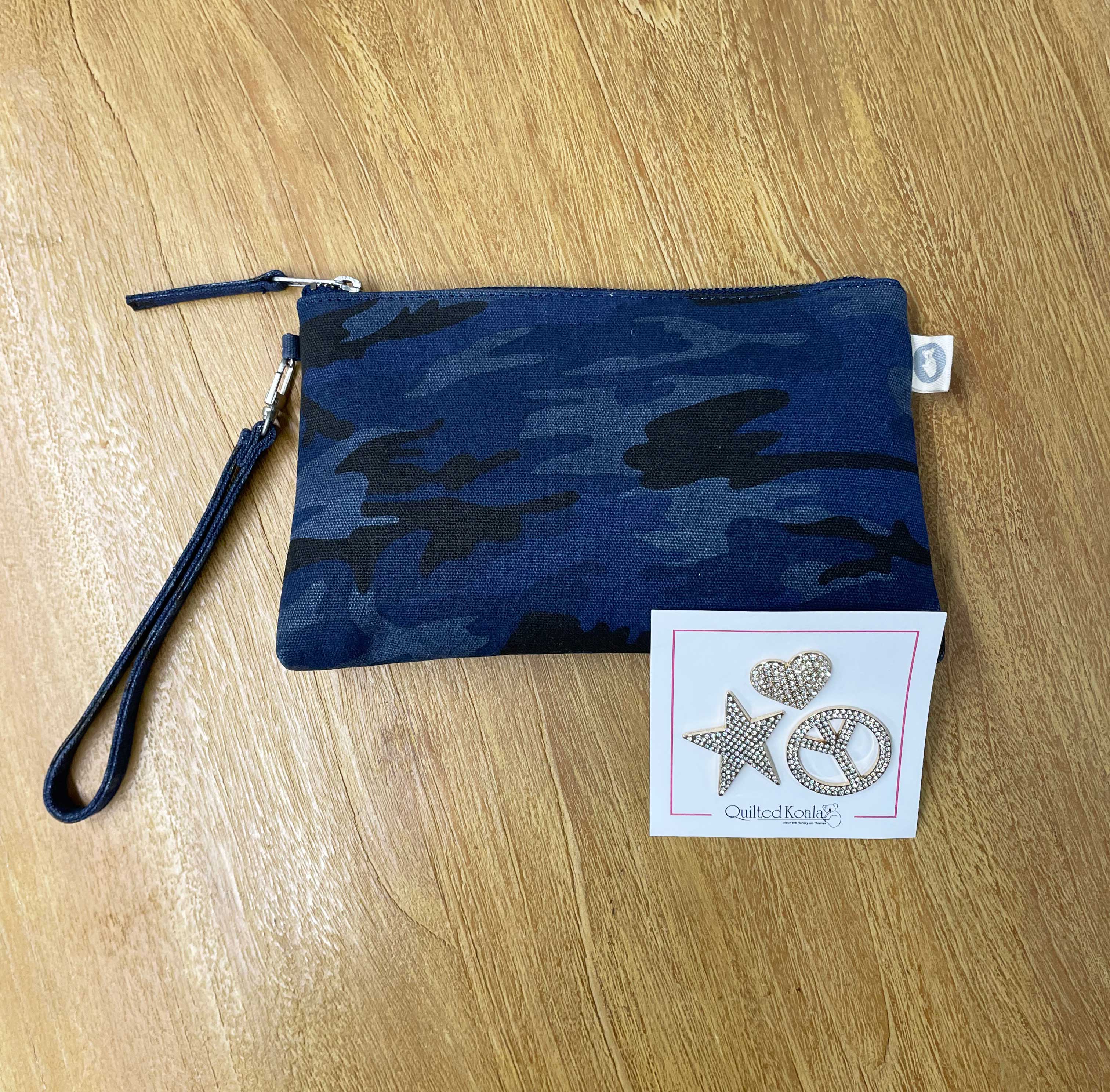 Mini Luxe Clutch Bundle: Blue Camo with FREE Gold Koala Jewelry - Quilted Koala