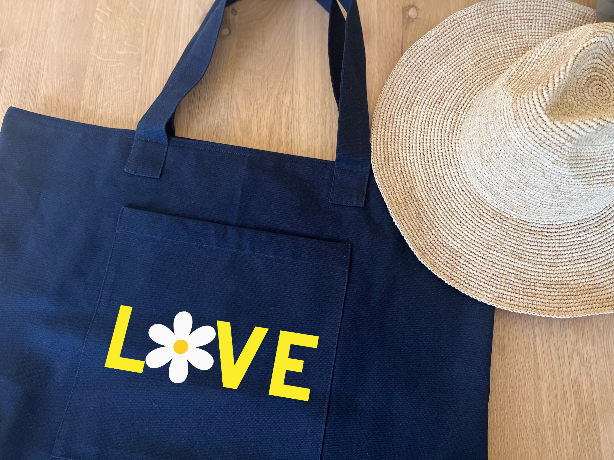 Everything Bag Navy with White/Yellow Daisy LOVE - Quilted Koala