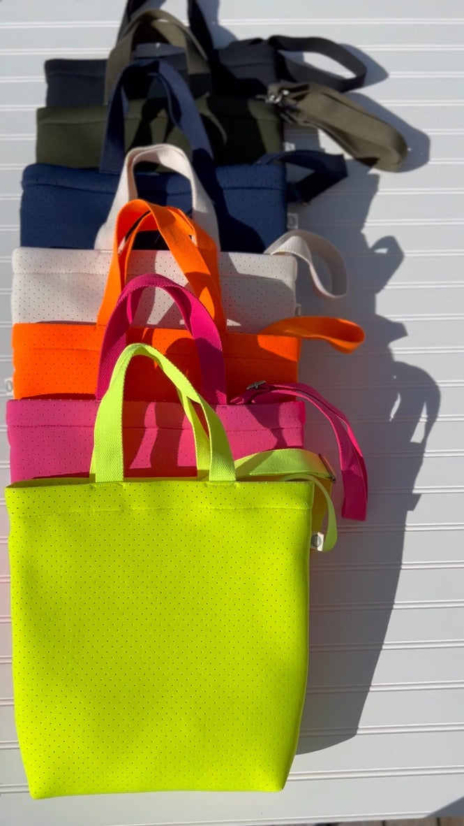 Koala Go! Town Crossbody Bag: Ivory Neoprene - Quilted Koala