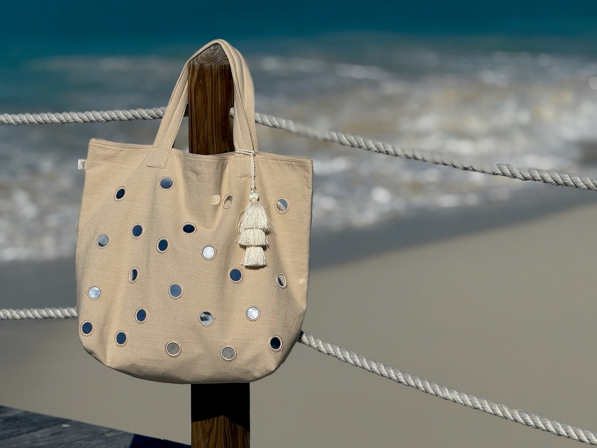RESORT MUST HAVES