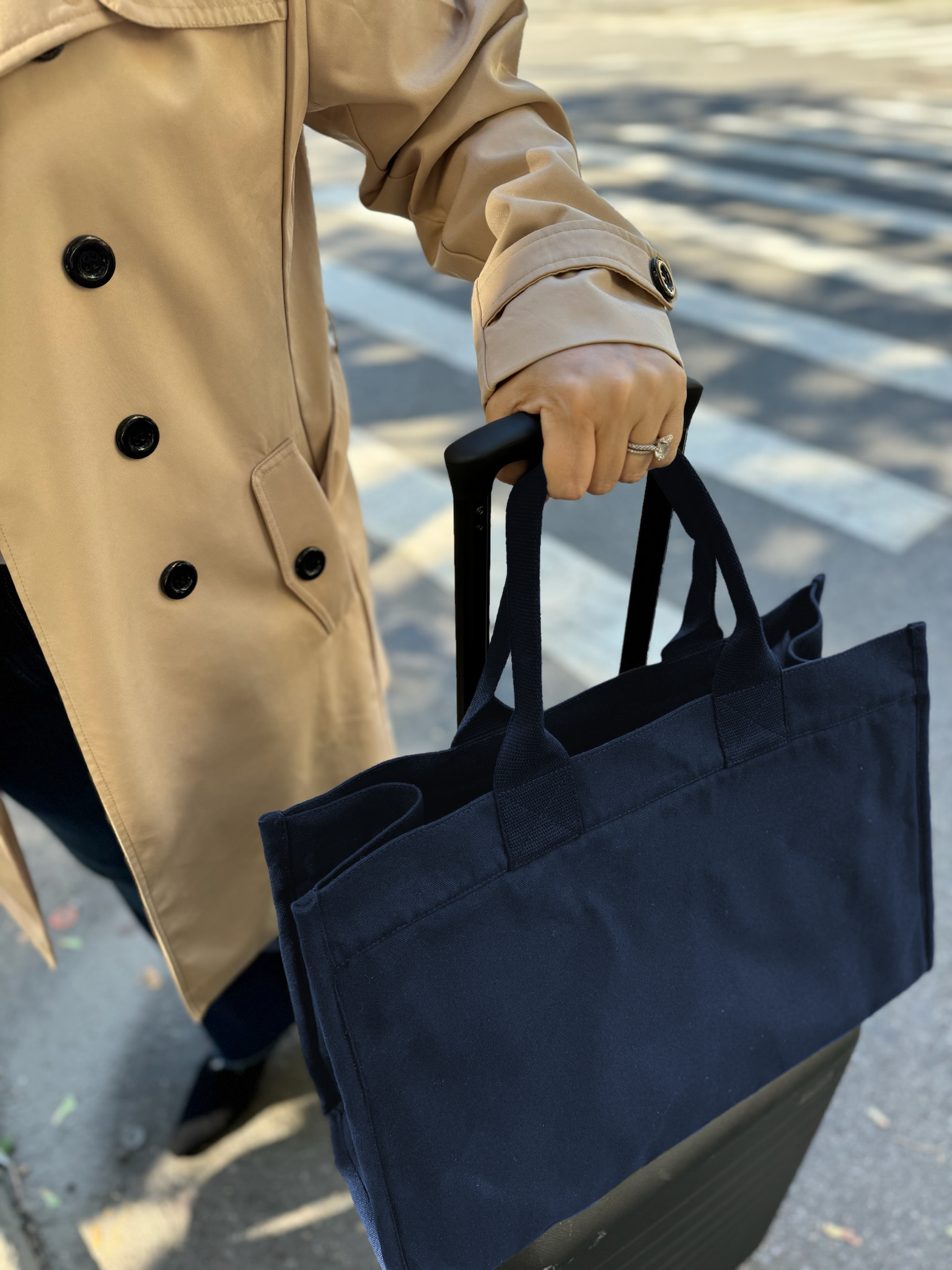 NEW! Anywhere Bag with Trolley Sleeve in Navy - Quilted Koala