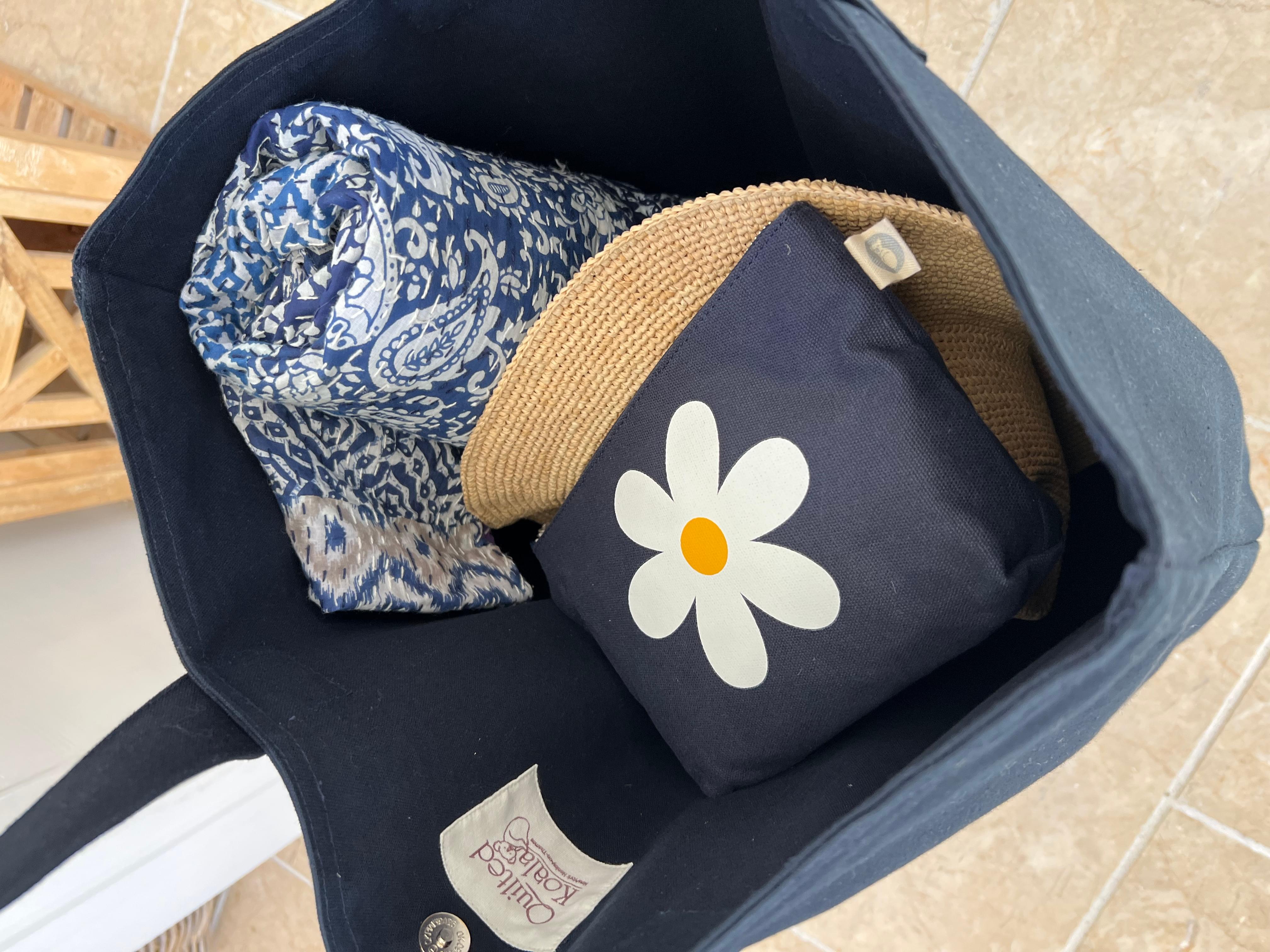 Special Bundle: Navy Everything Bag with White Matte Double Stripe + FREE White Tassel - Quilted Koala