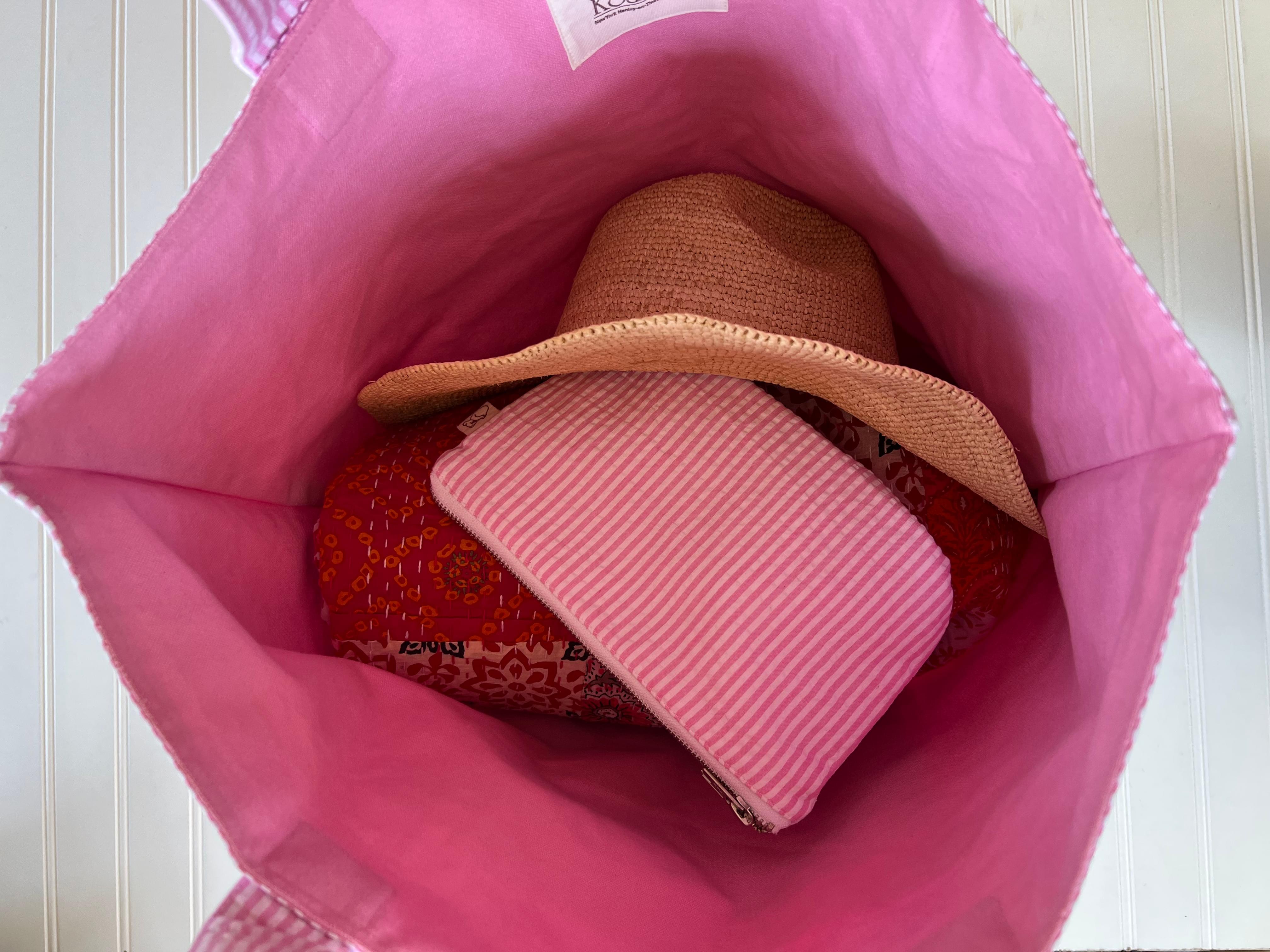 Everything Bag: Pink Seersucker ONLY $35.20 WITH CODE FUN - Quilted Koala