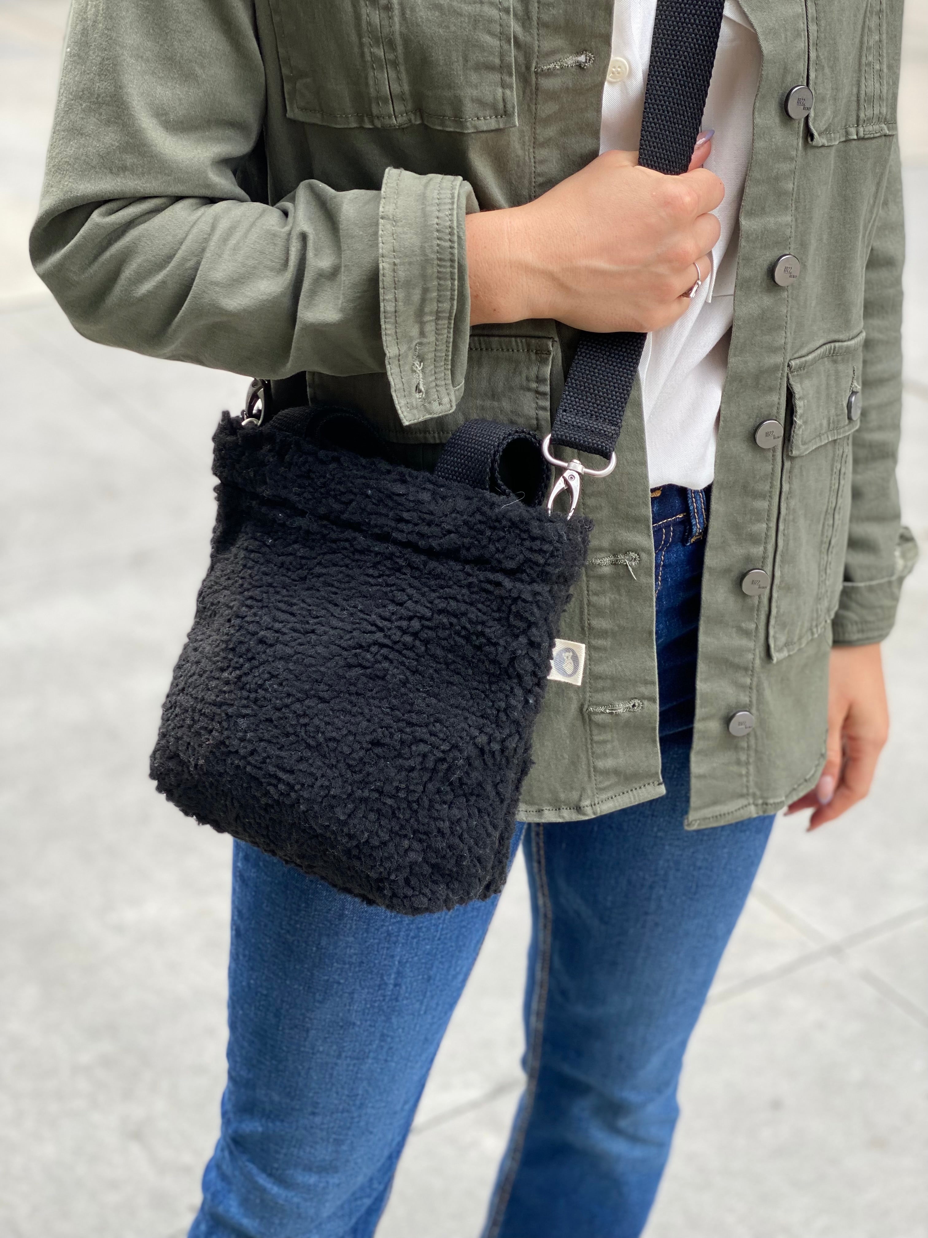 Midi Town Crossbody Bag: Black Sherpa - Quilted Koala